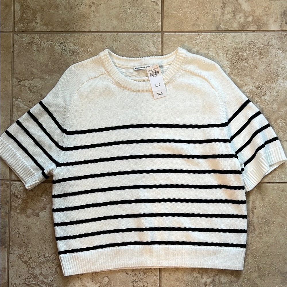 Abercrombie Striped short sleeve sweater